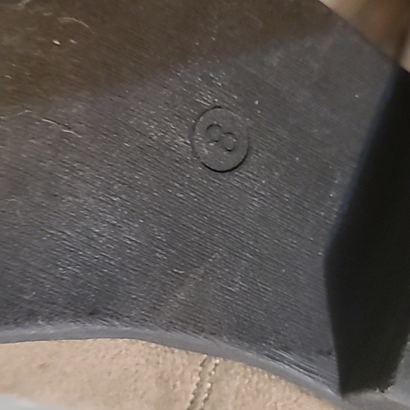 Light brown booties - Picture 4 of 5